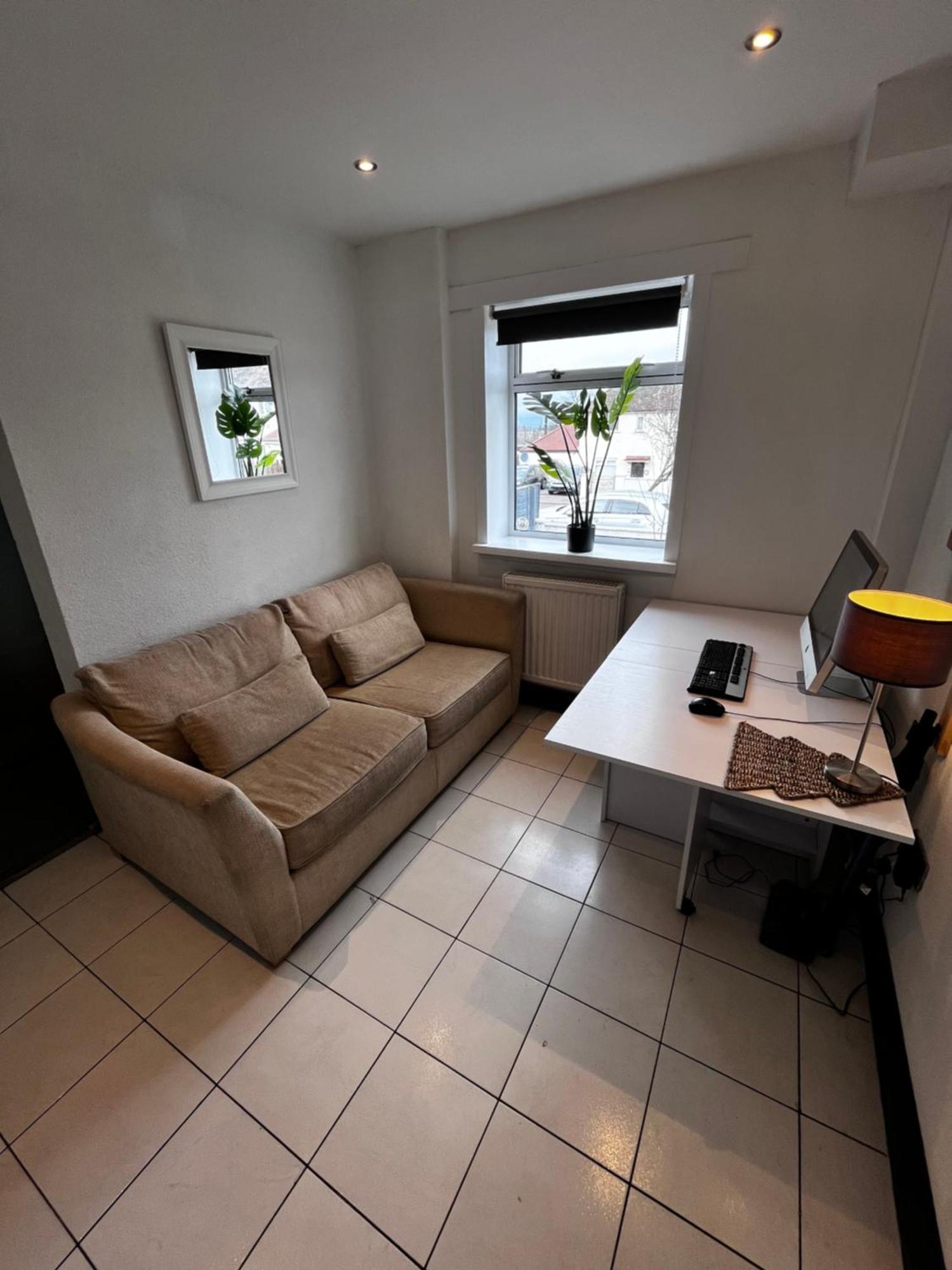 Dreghorn House 4 Bedrooms 3 Toilets 3 Reception Free Parking 233 Mbp Wifi Édimbourg Extérieur photo